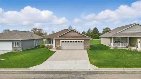 1576 Eagle Ridge Street NE, Owatonna, MN 55060