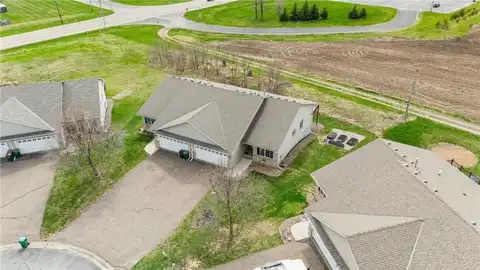 300 Wildwood Circle, Roberts, WI 54023