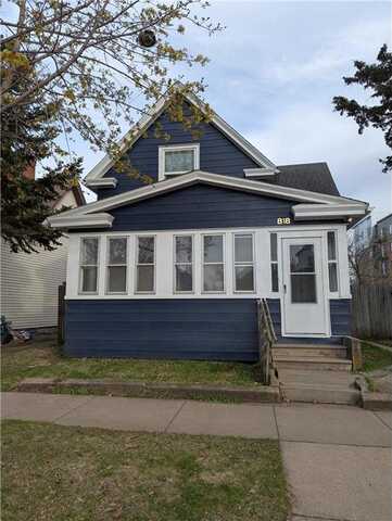 818 Stewart Avenue, Saint Paul, MN 55102