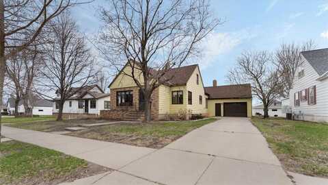 411 Ash Street S, Sauk Centre, MN 56378