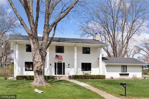 1583 Trollhagen Drive, Fridley, MN 55421