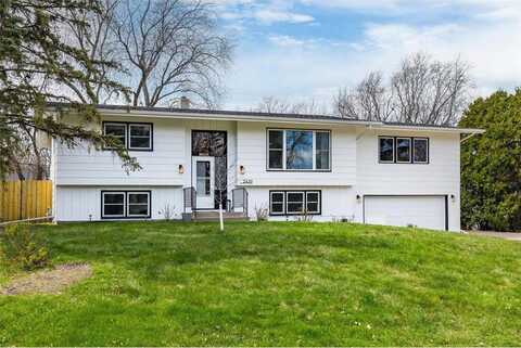 2439 Churchill Street, Roseville, MN 55113