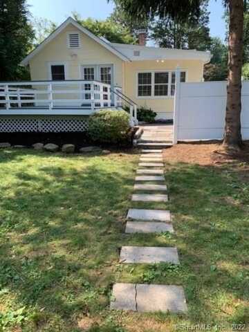 28 Treadwell Avenue, Westport, CT 06880
