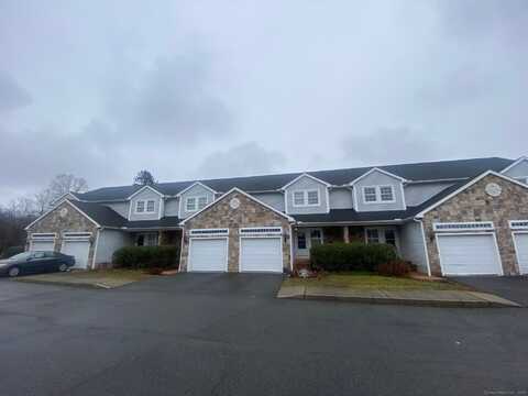 104 Lantern Court, Clinton, CT 06413