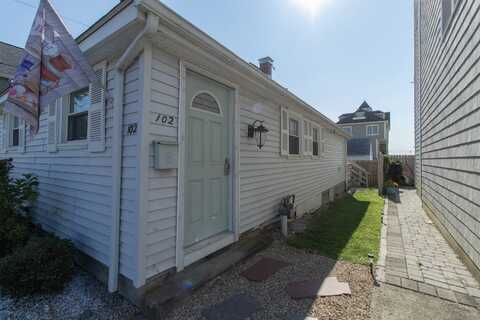 102 Broadway, Milford, CT 06460