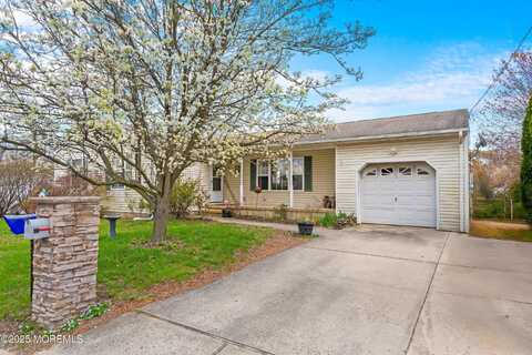 1421 Pacific Avenue, Beachwood, NJ 08722