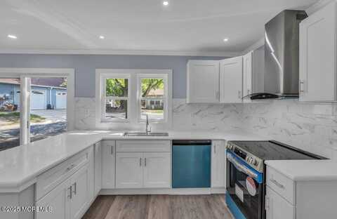 829a Westminster Court, Manchester, NJ 08759