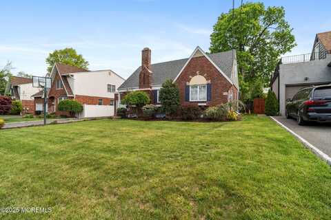 5-01 Summit Avenue, Fair Lawn, NJ 07410