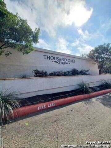 2255 Thousand Oaks, San Antonio, TX 78232