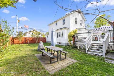 39 Twilight Avenue, Keansburg, NJ 07734