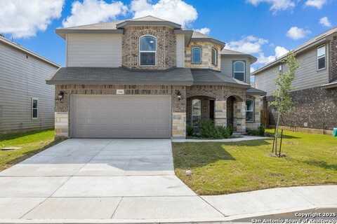 2560 Ayers, Seguin, TX 78155