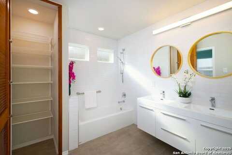 14823 Berkshire, San Antonio, TX 78254