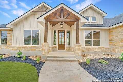 200 BOBBY LYNN, Adkins, TX 78101