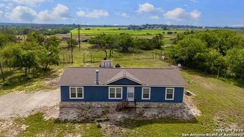 769 Kristen Ln, Harper, TX 78631