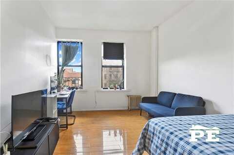 7913 Bay Pkwy, Brooklyn, NY 11214
