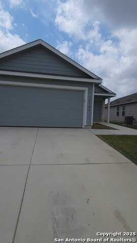 10183 Asta trl, San Antonio, TX 78224