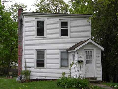 37 W Oneida Street, Lysander, NY 13027