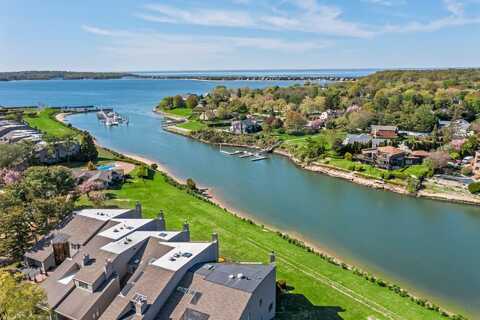 6 Lady Jane's Way, Northport, NY 11768