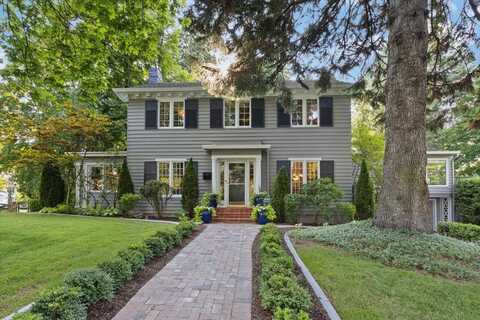 1928 S Adams St, Spokane, WA 99203