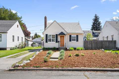 2215 W Carlisle Ave, Spokane, WA 99205