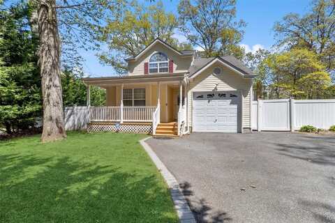 1 Queens Road, Miller Place, NY 11764