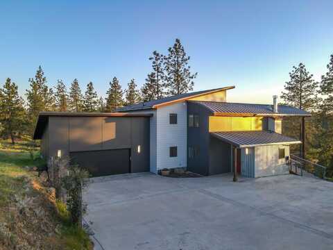2211 N Palisades Ln, Spokane, WA 99224