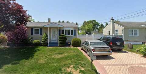 30 Park Avenue, Brentwood, NY 11717