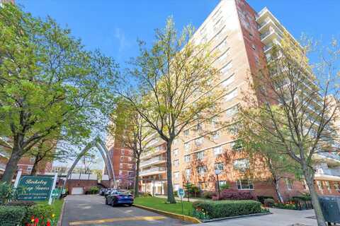 52-30 39 Drive, Woodside, NY 11377