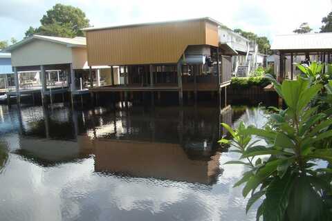 50 236th St, Suwannee, FL 32692
