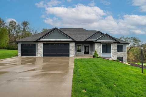 17283 Castlemaine, Dubuque, IA 52001