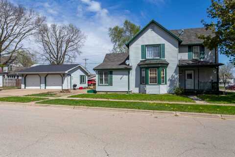 119 E Lafayette, Cuba City, WI 53807