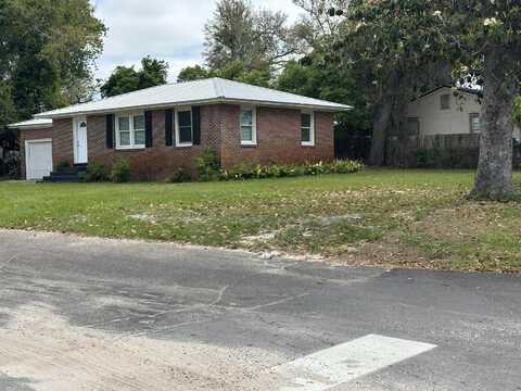 102 Cove Avenue, Panama City, FL 32401