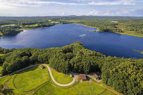 1515 Old Augusta Road, Waldoboro, ME 04572