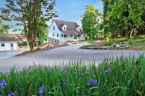 12128 Laurbrow Road, Soddy Daisy, TN 37379