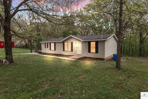 29518 Backbone, Sedalia, MO 65301