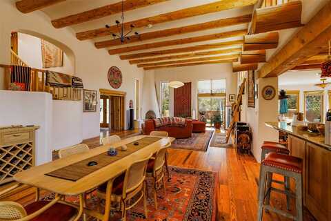 525 Camino Militar, Santa Fe, NM 87501