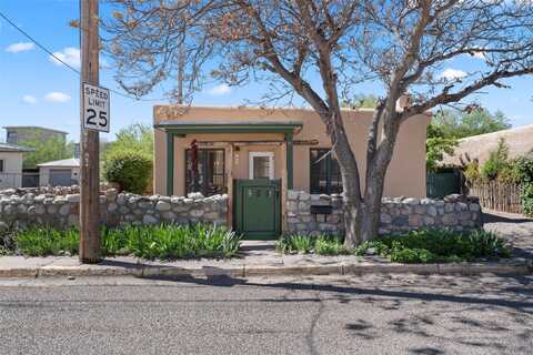 842 W Manhattan Avenue, Santa Fe, NM 87501