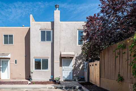 1658 Calle De Oriente Norte, Santa Fe, NM 87507