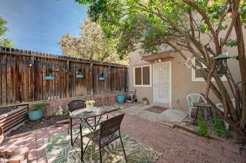 1658 Calle De Oriente Norte, Santa Fe, NM 87507