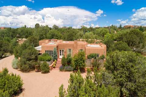 1821 Cristobal Lane, Santa Fe, NM 87505