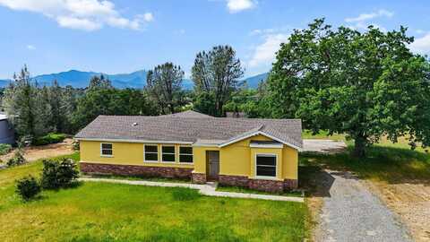 794 Twin View Boulevard, Redding, CA 96003