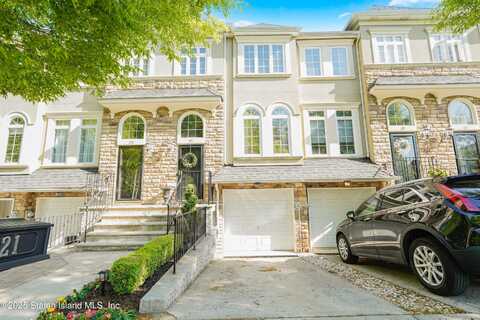 121 Presentation Circle, Staten Island, NY 10312