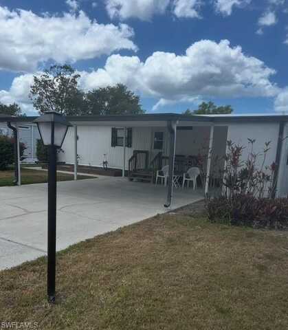 619 Charlemagne, NAPLES, FL 34112