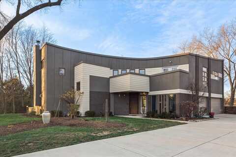 1116 Woodcrest Drive, Downers Grove, IL 60516
