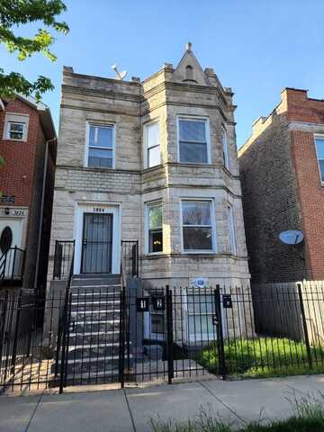 3824 W GrenShaw Street, Chicago, IL 60624
