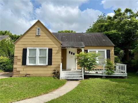 325 Texas Avenue, Corpus Christi, TX 78404