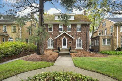 810 Lincoln Street, Evanston, IL 60201