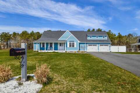 8 Dylans Way, East Falmouth, MA 02536