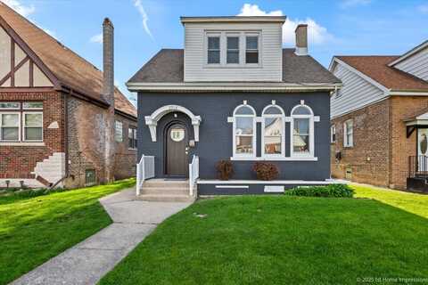 2015 S 18th Avenue, Broadview, IL 60155