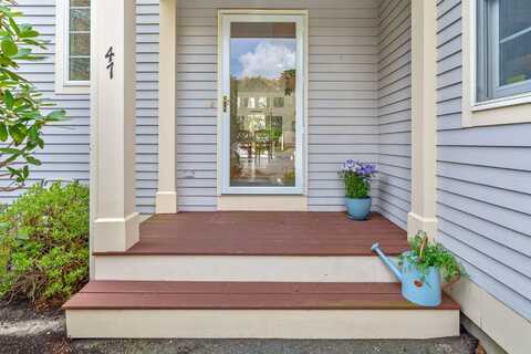 47 Blue Spruce Way, Mashpee, MA 02649